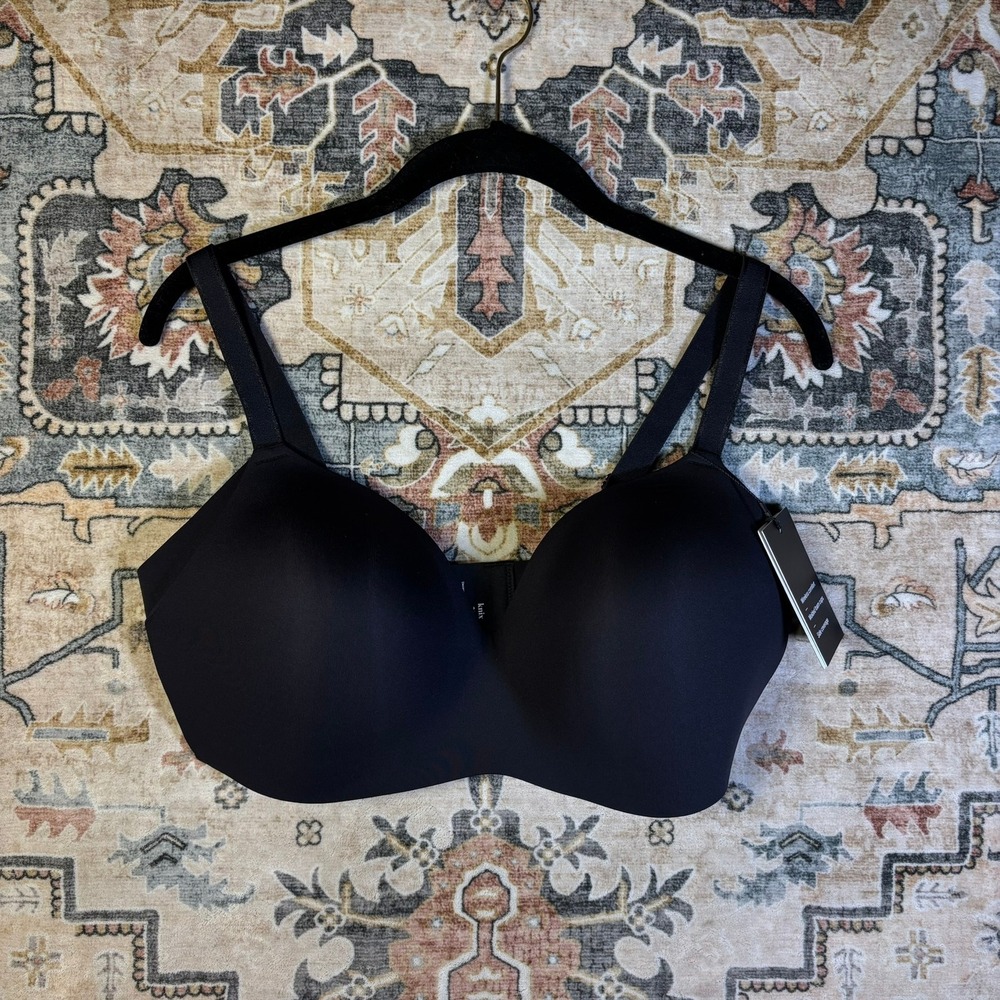 Knix Wing Woman Contour Bra Black Wireless Molded Cup 38E Comfort Supportive